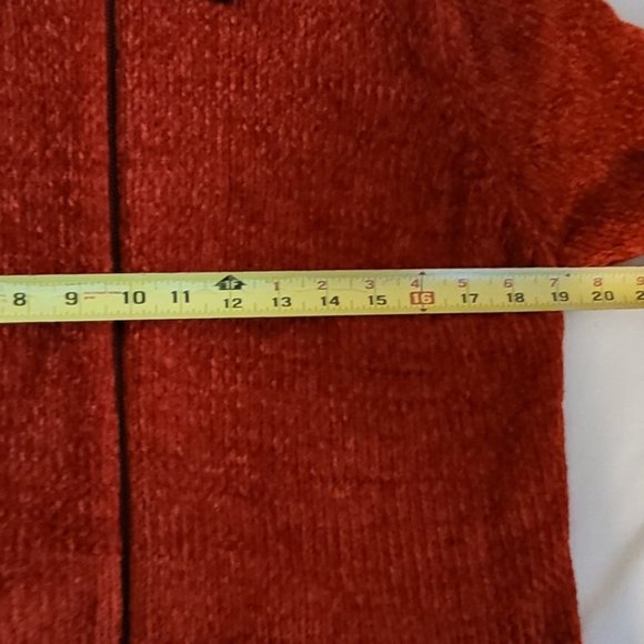 Kelly Scott red acrylic jacket - Picture 3 of 5